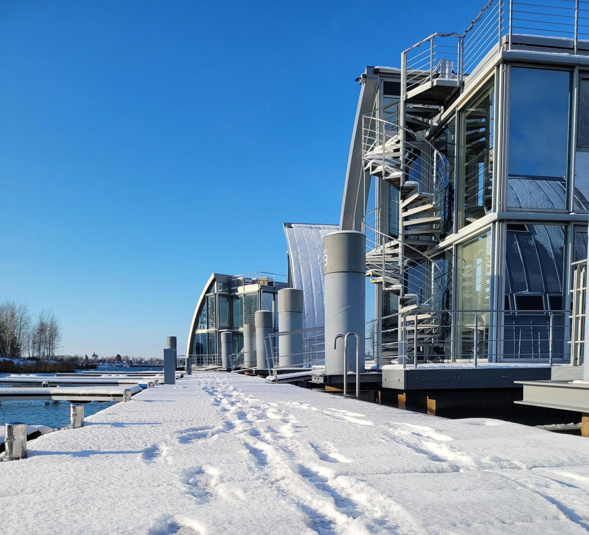 Schwimmende Ferienwohnung Sundowner Elsterheide Zewnętrze zdjęcie